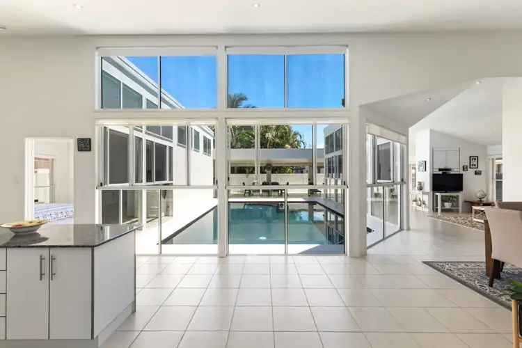 15 Wallaby Circuit, Pelican Waters QLD 4551
