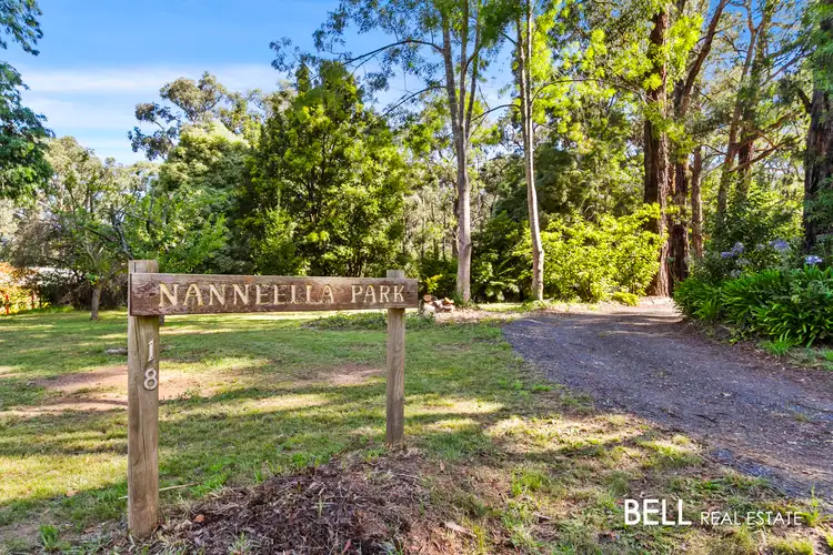 18 Glen Road, Cockatoo VIC 3781