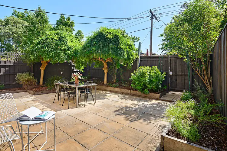 2/8 Maitland Street, Glen Iris VIC 3146