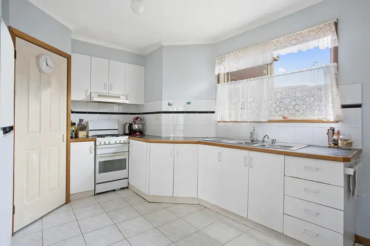 Sixth view of Homely unit listing, 1 & 2/16 Viewbay Drive, Leopold VIC 3224