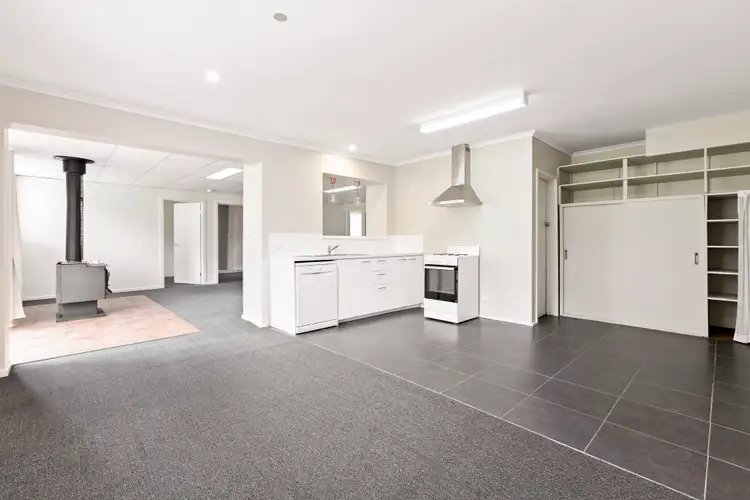 Sixth view of Homely house listing, 3 Glen Dhu Road, Kilsyth VIC 3137