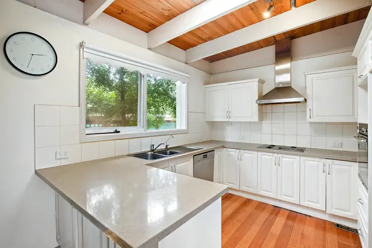 18 Timbertop Road, Ringwood North VIC 3134