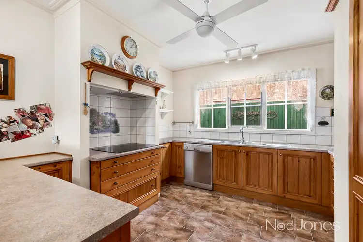 Fourth view of Homely house listing, 3 Ashley Court, Forest Hill VIC 3131