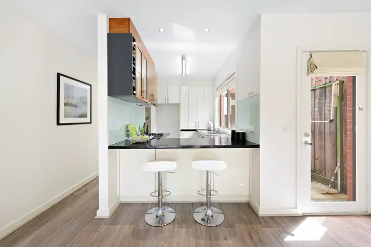 Fifth view of Homely apartment listing, 9 Barrow Place, Richmond VIC 3121