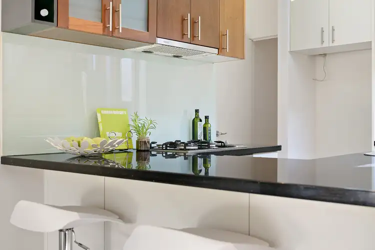 Sixth view of Homely apartment listing, 9 Barrow Place, Richmond VIC 3121