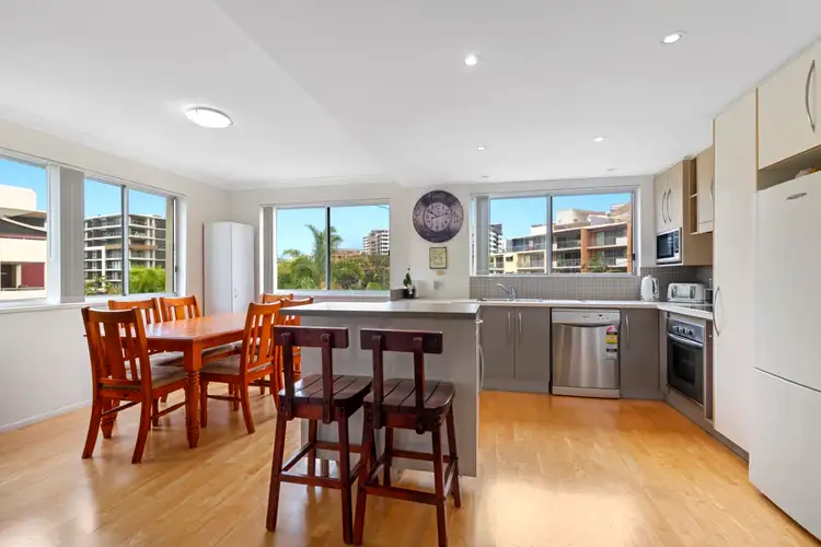Second view of Homely unit listing, 6/7 Mahia Terrace, Kings Beach QLD 4551
