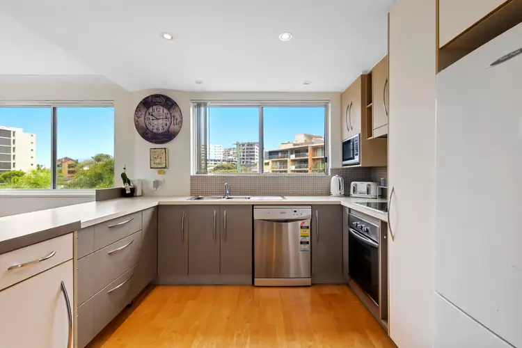 Sixth view of Homely unit listing, 6/7 Mahia Terrace, Kings Beach QLD 4551