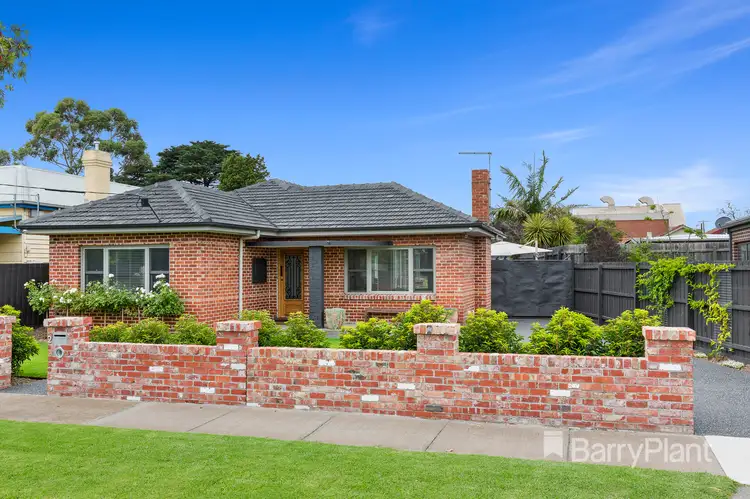 2 Powlett Street, Mordialloc VIC 3195