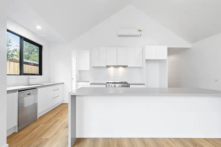 44a Warranilla Avenue, Rosebud VIC 3939