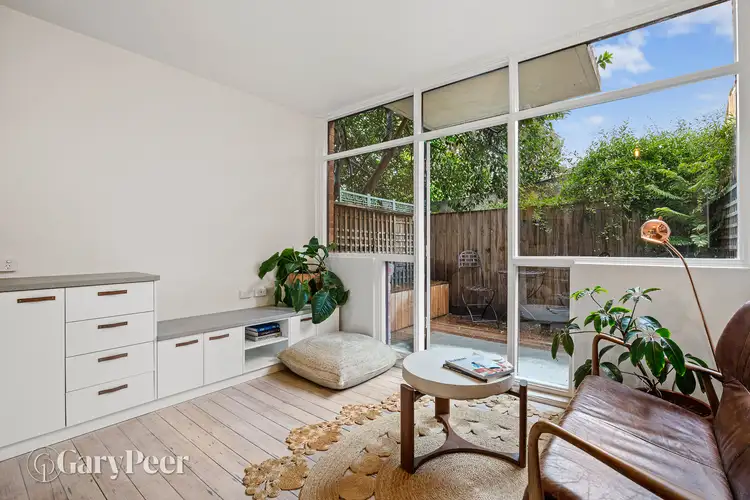 Main view of Homely apartment listing, 7/33 Grey Street, St Kilda VIC 3182