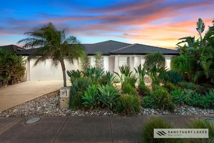 5 Rockefeller Way, Sanctuary Lakes VIC 3030