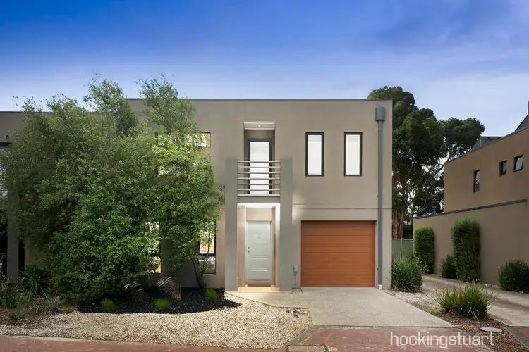 2/6-8 Friar Park Place, Point Cook VIC 3030