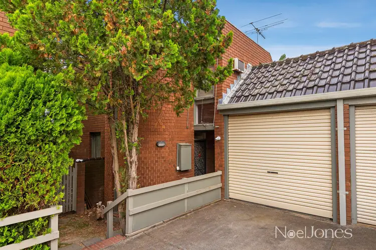 Main view of Homely unit listing, 3/8 Kalimna Street, Balwyn VIC 3103