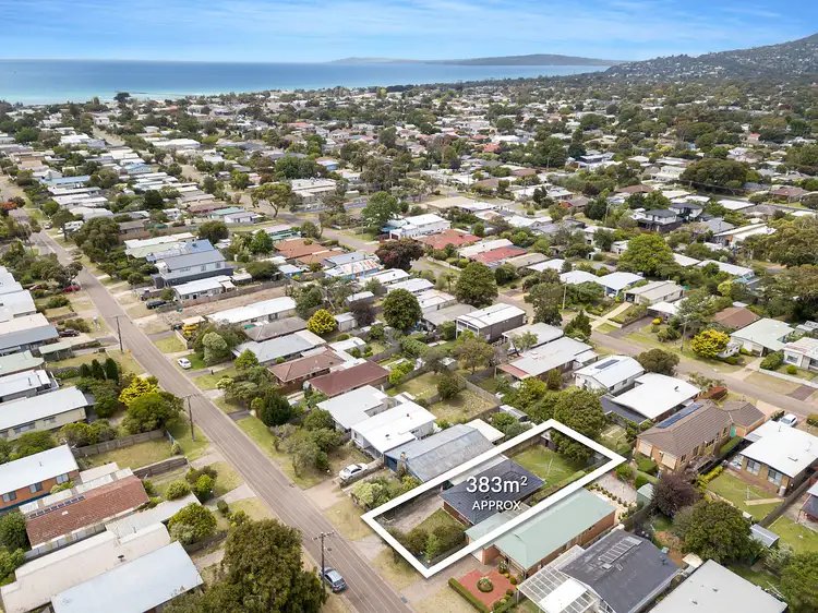 131 Eighth Avenue, Rosebud VIC 3939
