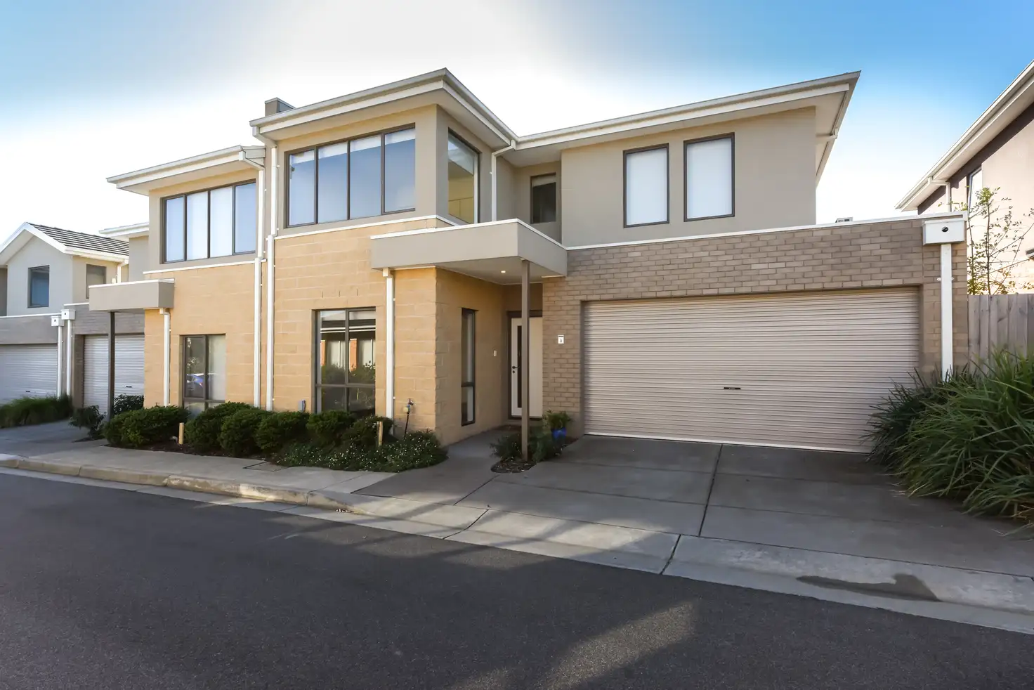 Main view of Homely townhouse listing, 8 Seacrest Place, Mount Martha VIC 3934