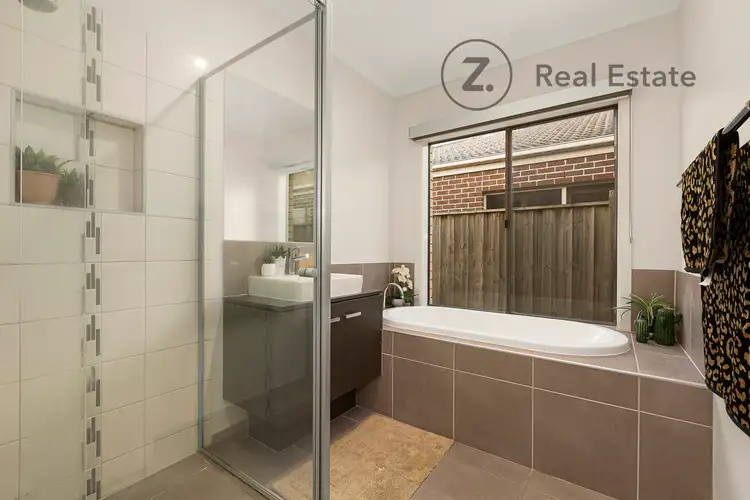 Sixth view of Homely house listing, 21 Fieldstone Crescent, Cranbourne North VIC 3977