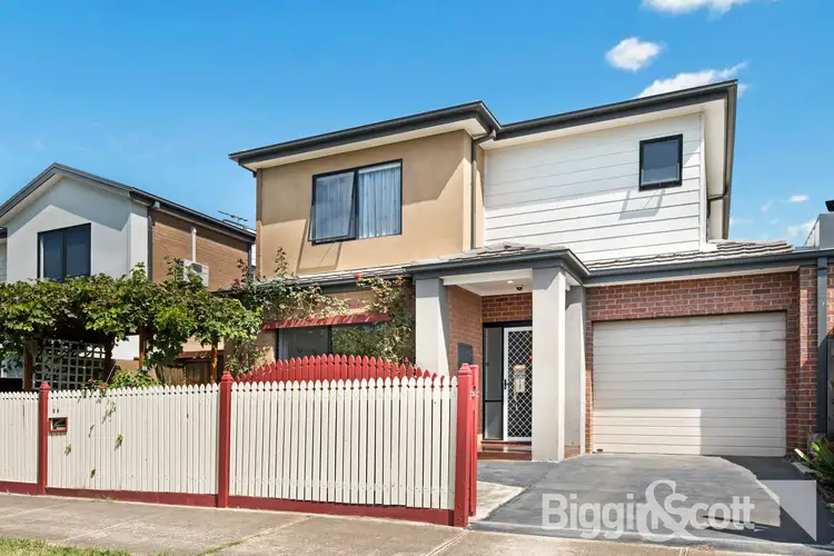 24 Lawn Crescent, Braybrook VIC 3019