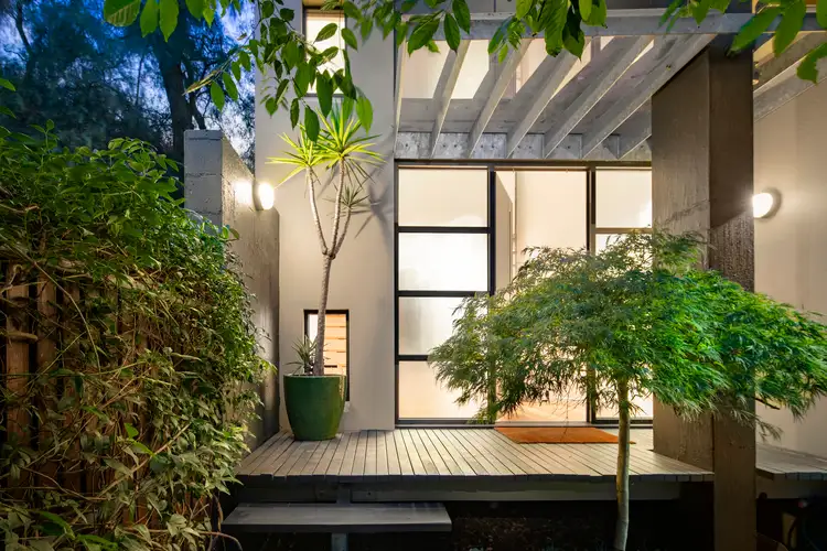 1A Neptune Lane, St Kilda VIC 3182