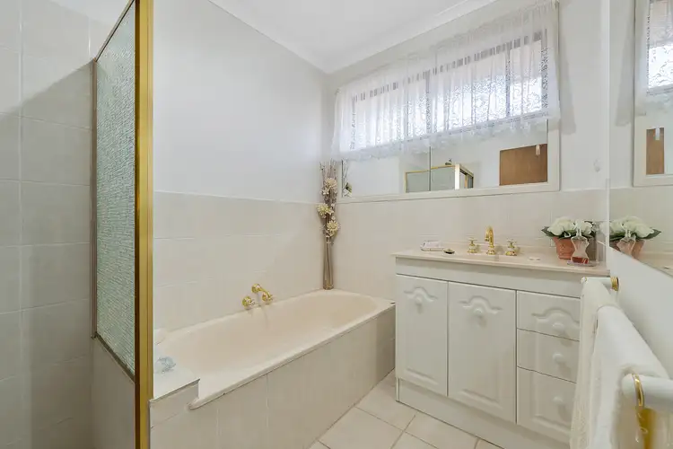 Fifth view of Homely house listing, 5 Leicester Court, Somerville VIC 3912
