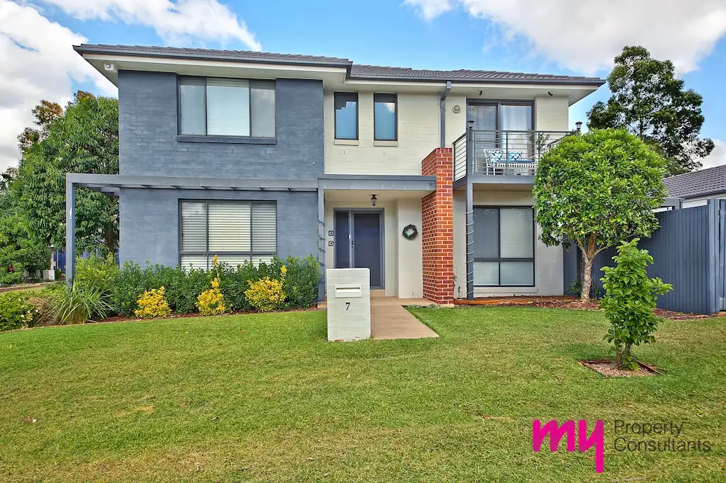 Main view of Homely house listing, 7 Hadlow Avenue, Glenfield NSW 2167