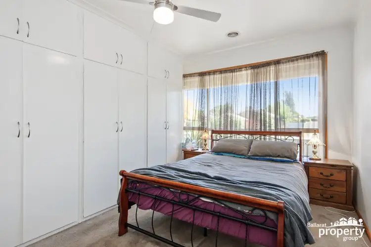 Fifth view of Homely house listing, 8 Huntington Street, Wendouree VIC 3355