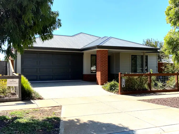 24 Lancefield Circuit, Eynesbury VIC 3338