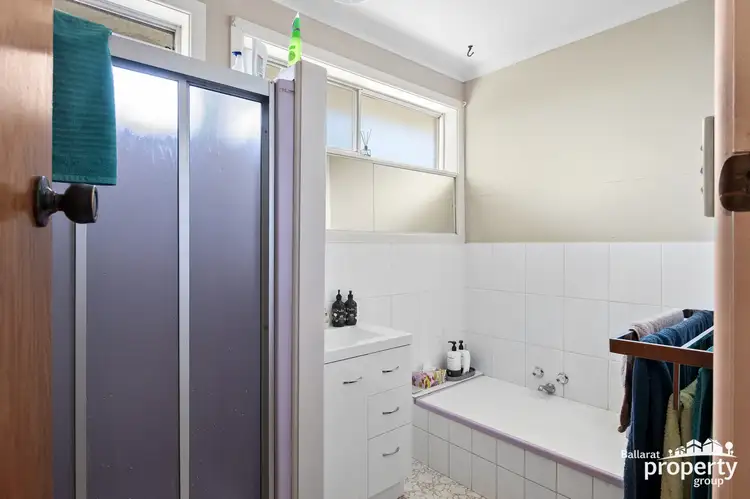 Fifth view of Homely house listing, 4 Ivanhoe Street, Wendouree VIC 3355