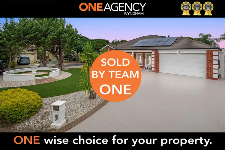 22 Cobblestone Green, Caroline Springs VIC 3023
