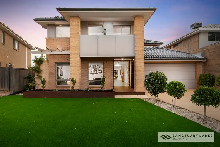 232 Sanctuary Lakes South Boulevard, Sanctuary Lakes VIC 3030