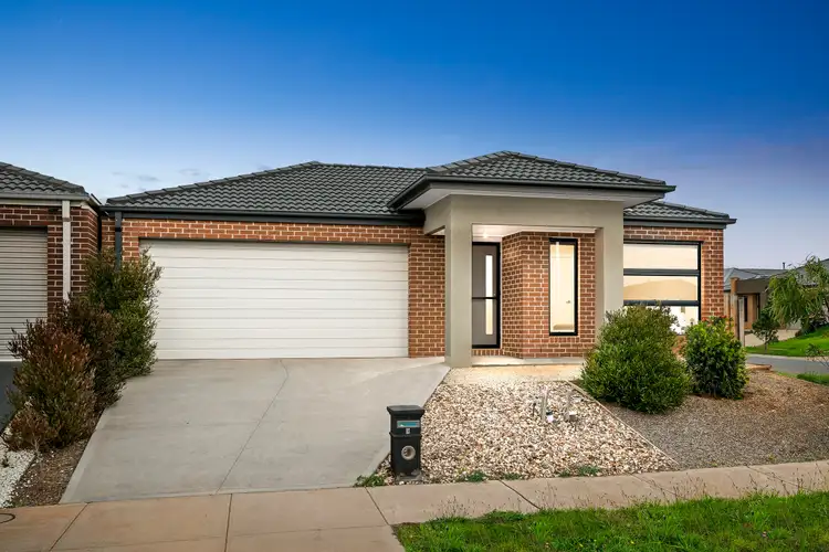 9 Horan Way, Melton South VIC 3338