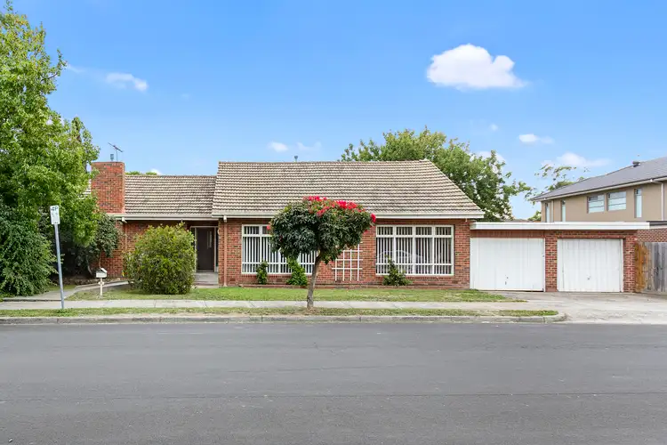 23 Montgomery Place, Bulleen VIC 3105