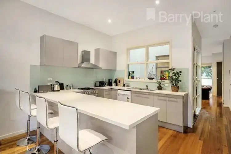 Fourth view of Homely townhouse listing, 4/9-11 Manikato Avenue, Mordialloc VIC 3195