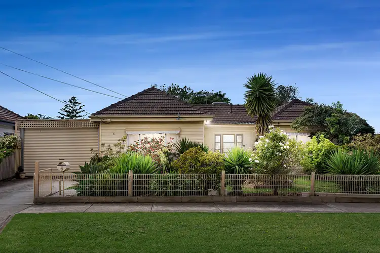 6 Sturdee Street, Reservoir VIC 3073