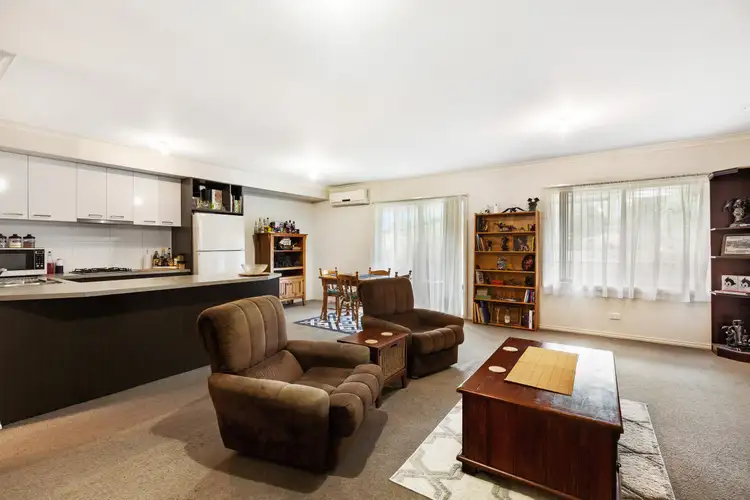 Fifth view of Homely unit listing, 2 Charlotte Place, Mooroolbark VIC 3138