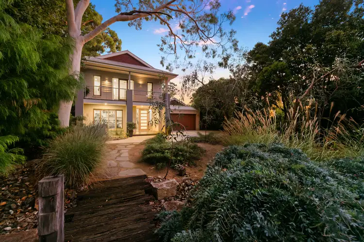 12 Rothesay Avenue, Mornington VIC 3931