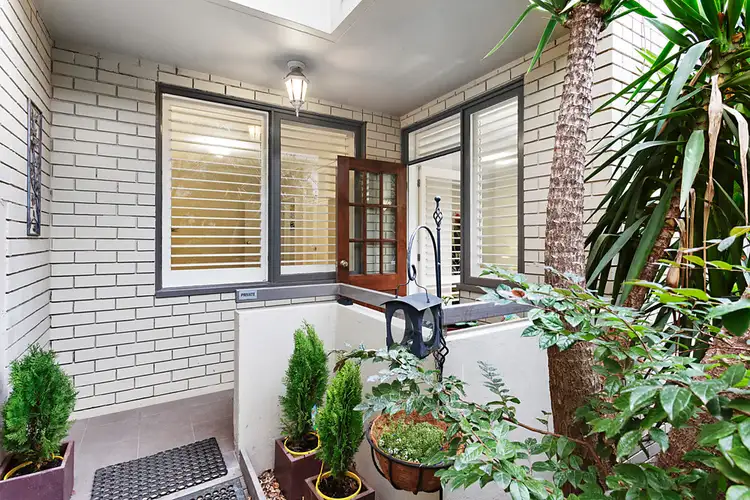 Main view of Homely apartment listing, 2/26 Edgar Street, Glen Iris VIC 3146