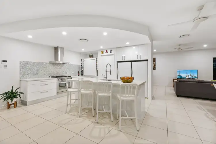 Second view of Homely house listing, 5 Wingara Place, Pomona QLD 4568