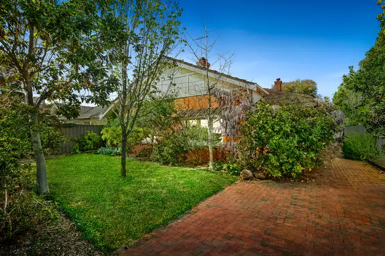 8 Sherbrooke Avenue, Elsternwick VIC 3185