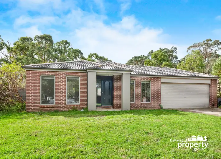 15 Shakespeare Avenue, Mount Helen VIC 3350