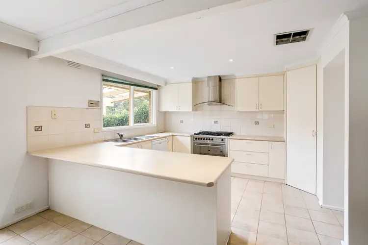 Sixth view of Homely house listing, 2 Yallaroo Court, Doncaster East VIC 3109