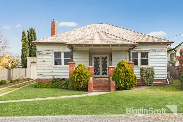 54 West Street, Daylesford VIC 3460