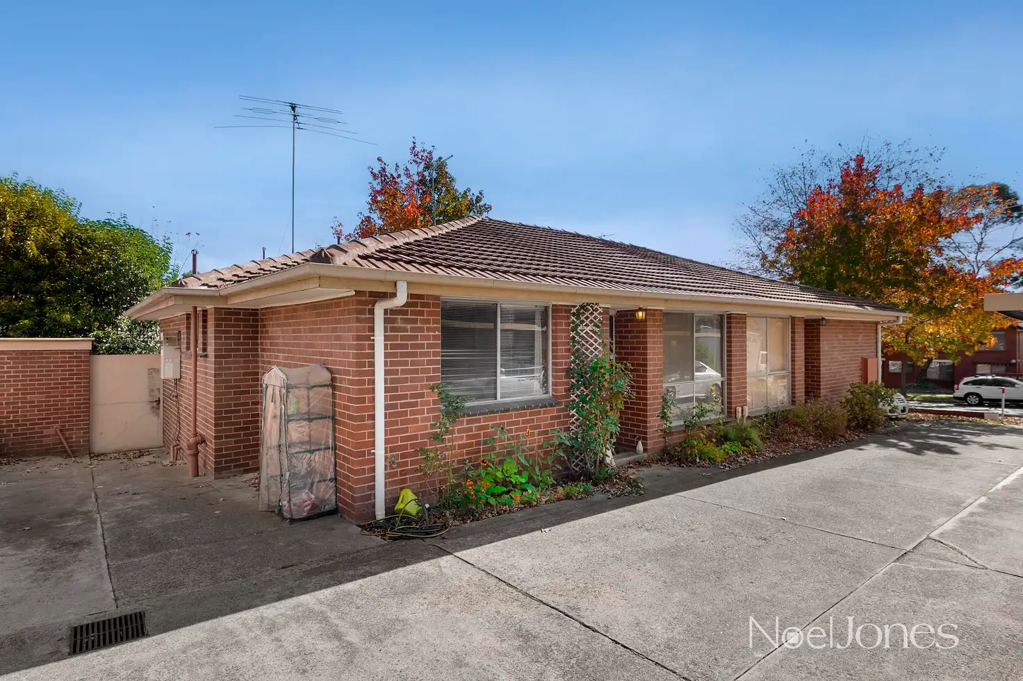 Main view of Homely unit listing, 2/73 Thames Street, Box Hill VIC 3128