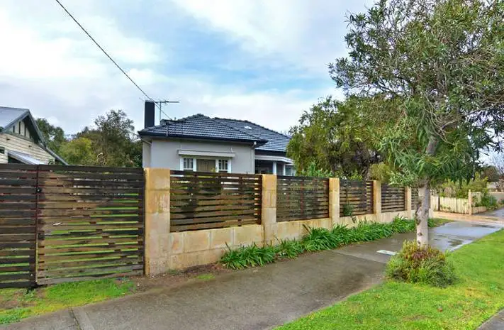 82 Beach Road, Bunbury WA 6230