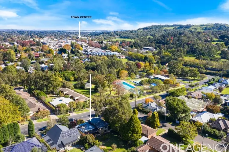 14 Oxley Drive, Bowral NSW 2576