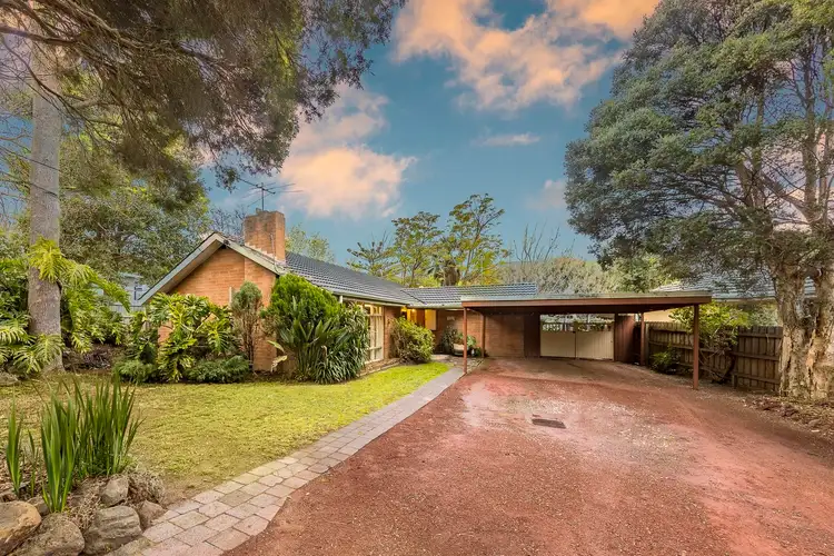 23 Manniche Avenue, Mont Albert North VIC 3129