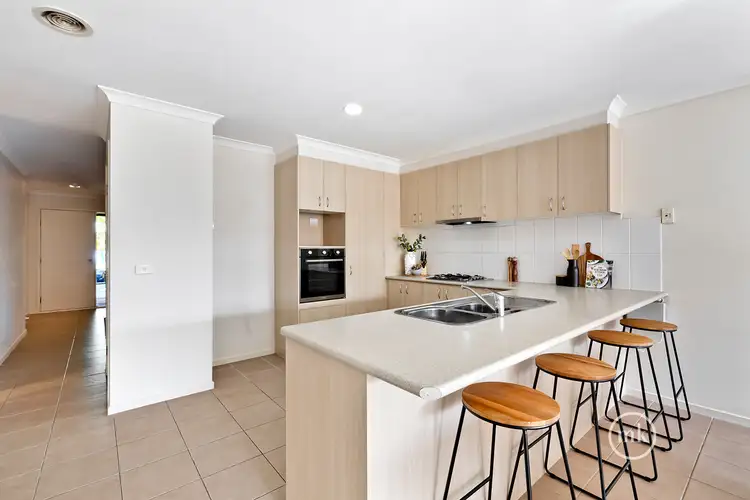 Fourth view of Homely townhouse listing, 102 Majestic Boulevard, Cranbourne VIC 3977