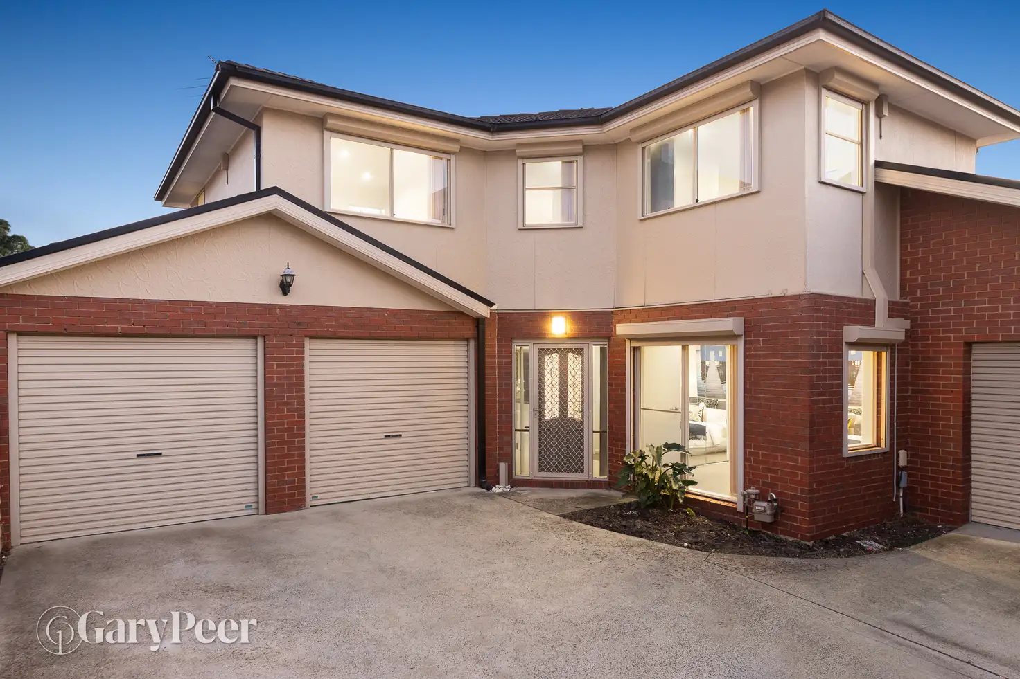 Main view of Homely townhouse listing, 2/108 Haughton Road, Oakleigh VIC 3166