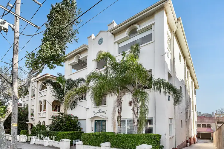 2/41-43 Mitford Street, Elwood VIC 3184