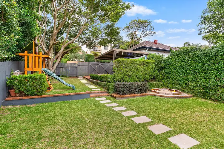 30 MacMillan Street, Seaforth NSW 2092