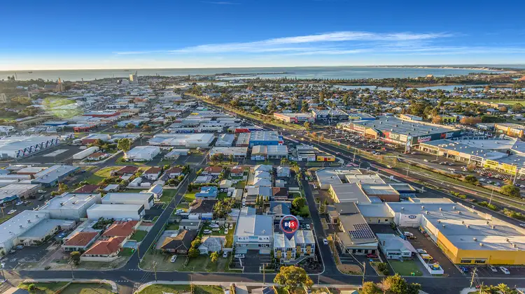 2/28 Strickland Street, Bunbury WA 6230